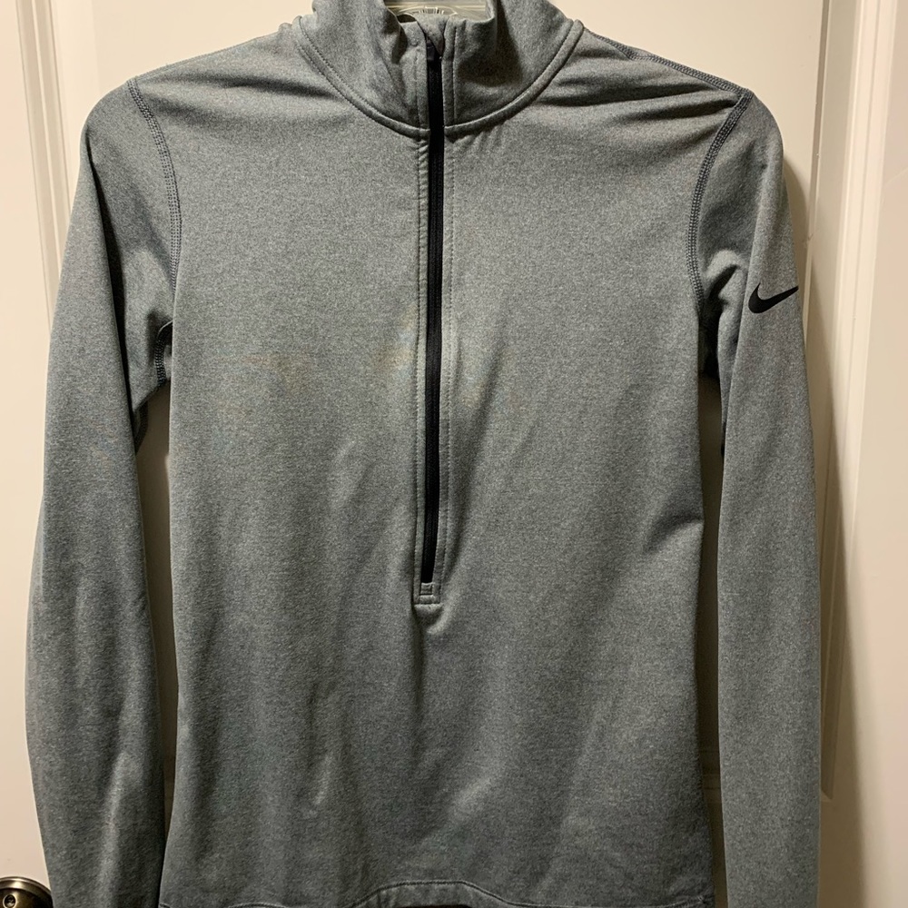 NIKE PRO DRI-FIT gray athletic pull over